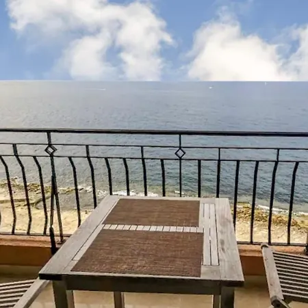 Large Seafront 3-bedroom In With Stunning Views And Parking Sv 5 سليمة