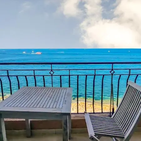 Apartman Large Seafront 3-bedroom In With Stunning Views And Parking Sv 5 Sliema