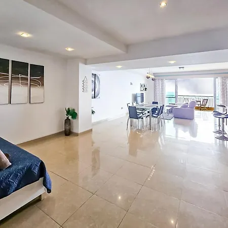 Large Seafront 3-bedroom In With Stunning Views And Parking Sv 5 Apartman