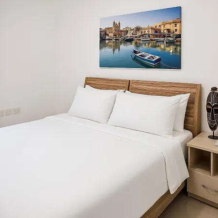 Διαμέρισμα Large Seafront 3-bedroom In With Stunning Views And Parking Sv 5 *